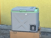 Холодильник автомобильный ALPICOOL X50 50 л 12/24/220 В с защелкой