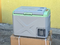 Холодильник автомобильный ALPICOOL X40 40л. 12/24/220 В с защелкой